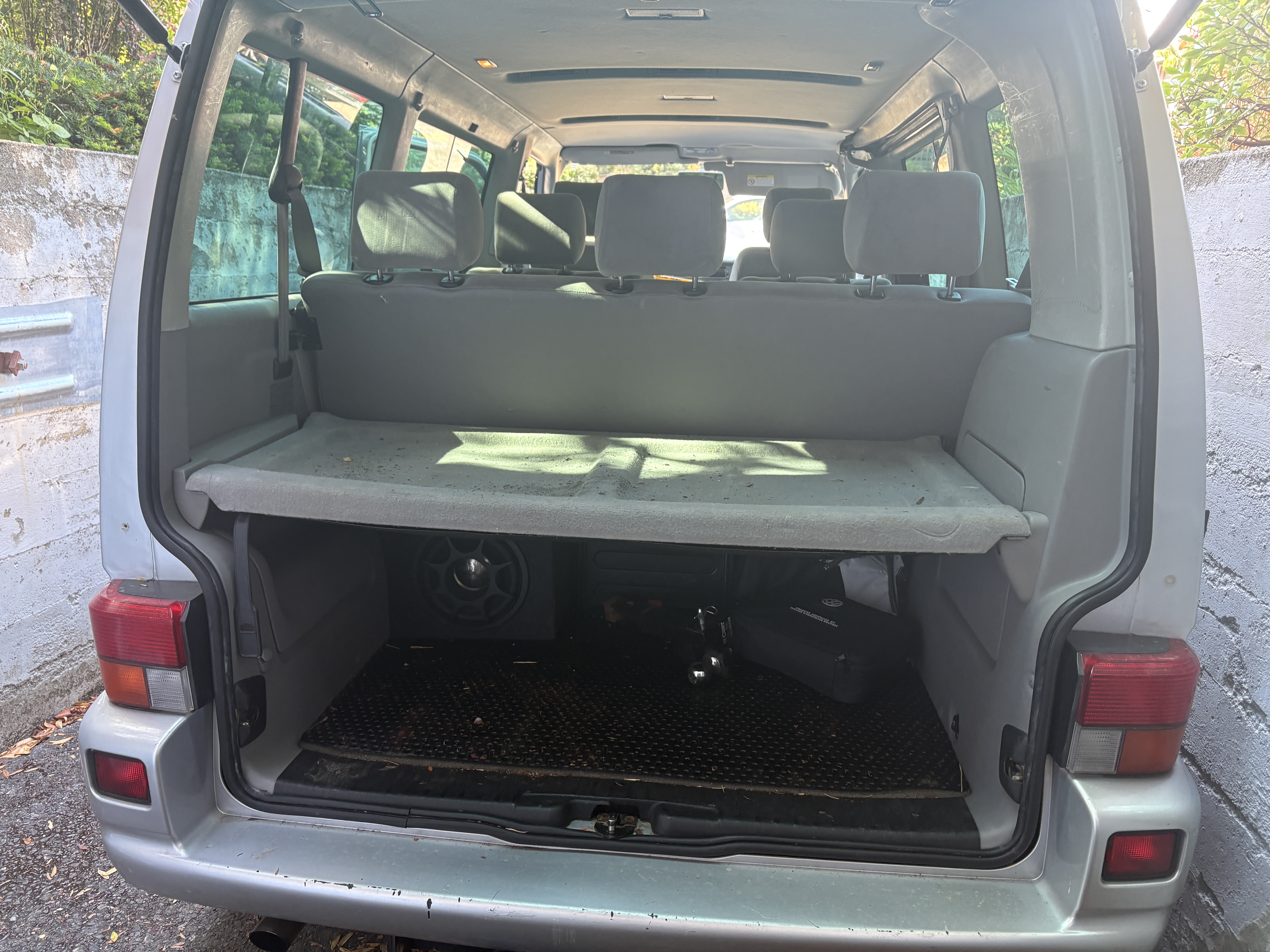 Trunk/cargo area
